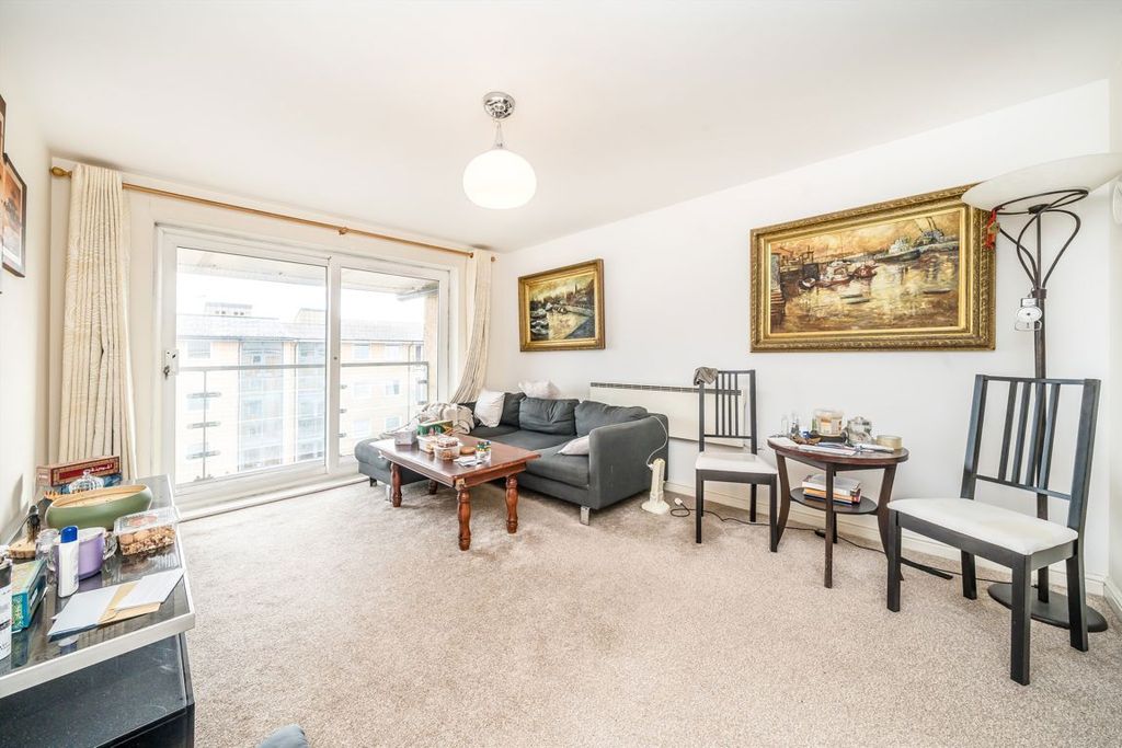 Property photo 2 of 5