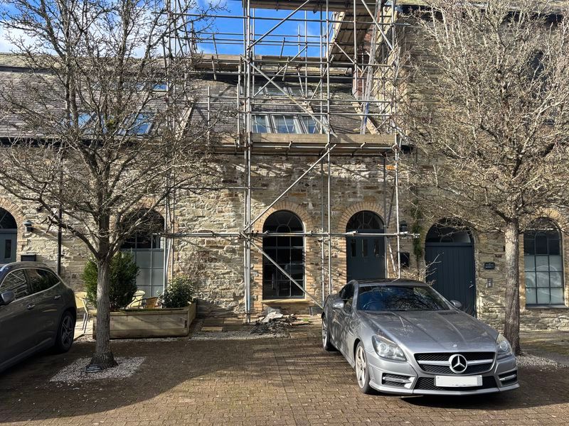 Property photo 1 of 17 Photo 18