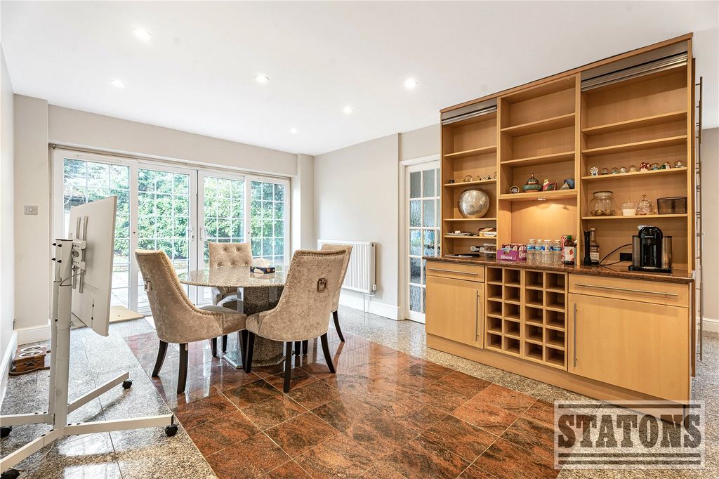 Additional image 14 of 5 bed detached house for saleFoxes Lane, Welham Green, North Mymms, Hatfield AL9