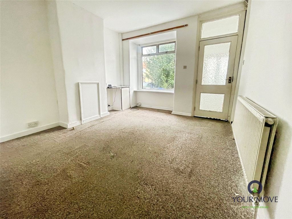 Property photo 2 of 12 Picture No. 13