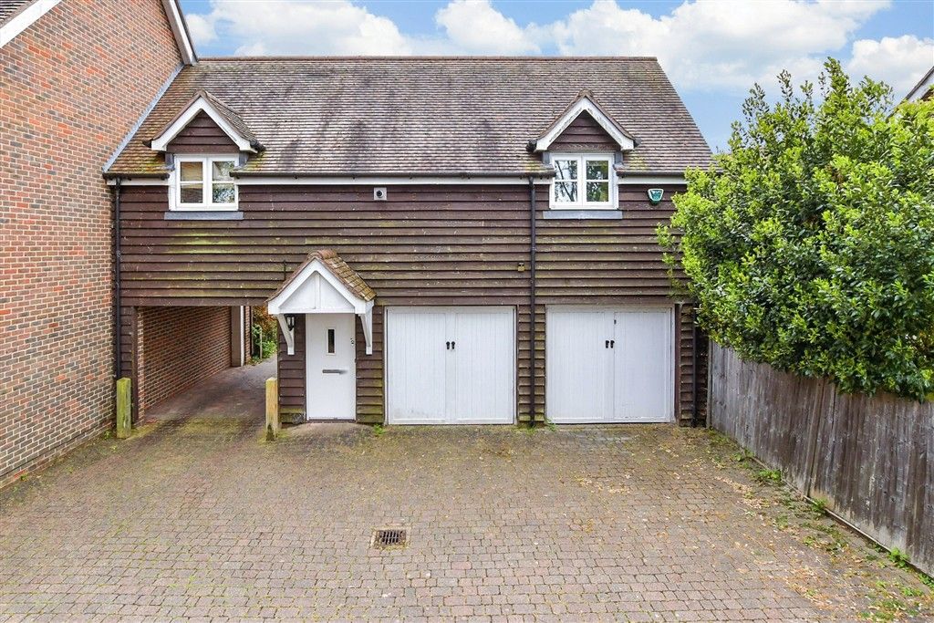 Property photo 1 of 8 External (Web)
