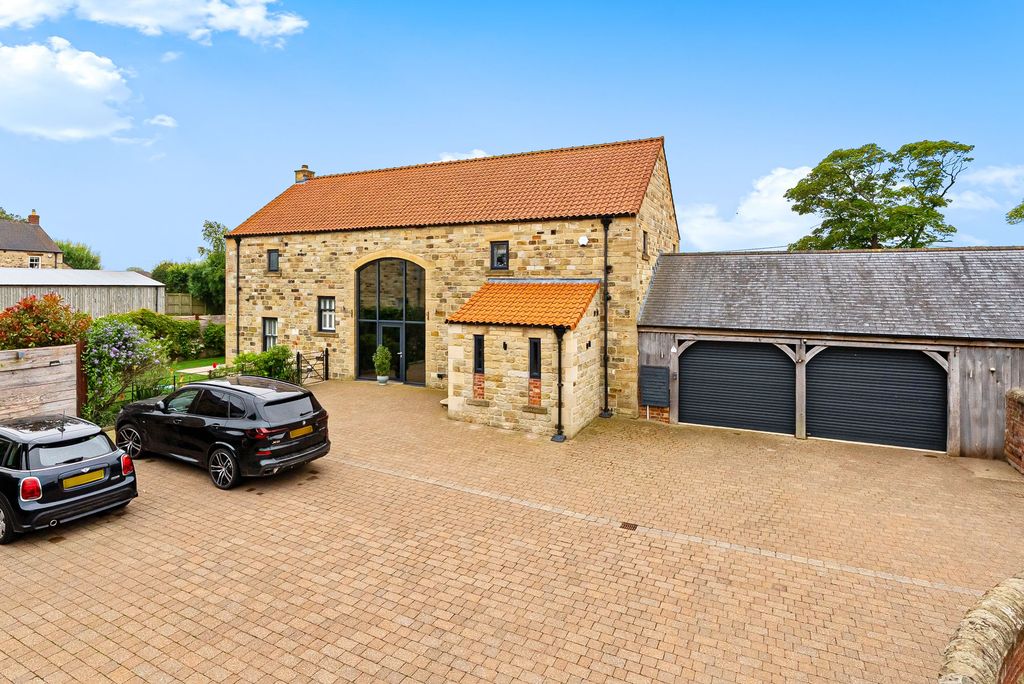 Property photo 1 of 38