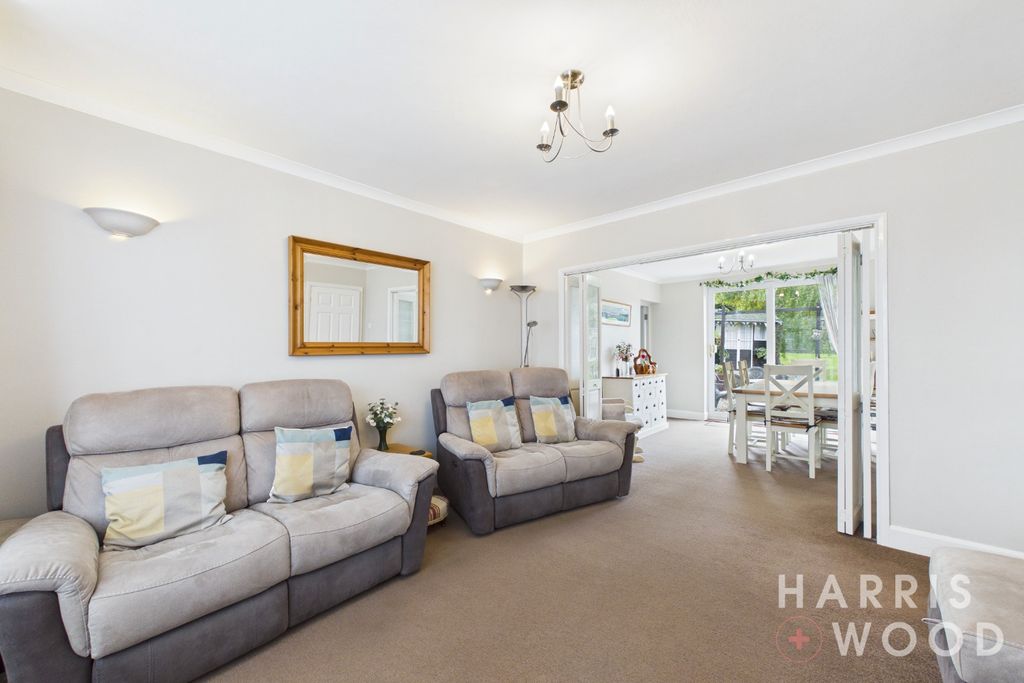 Property photo 3 of 27 5701284