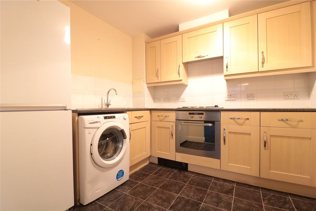 Property photo 3 of 5 Picture No. 24