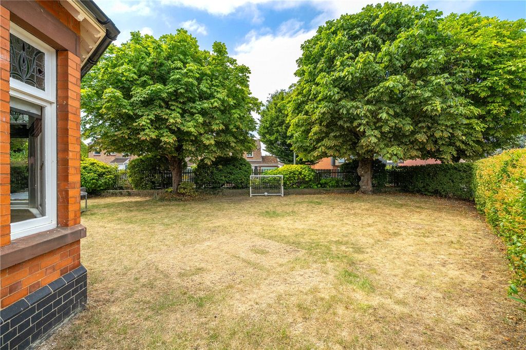 Property photo 3 of 25 Picture No. 03