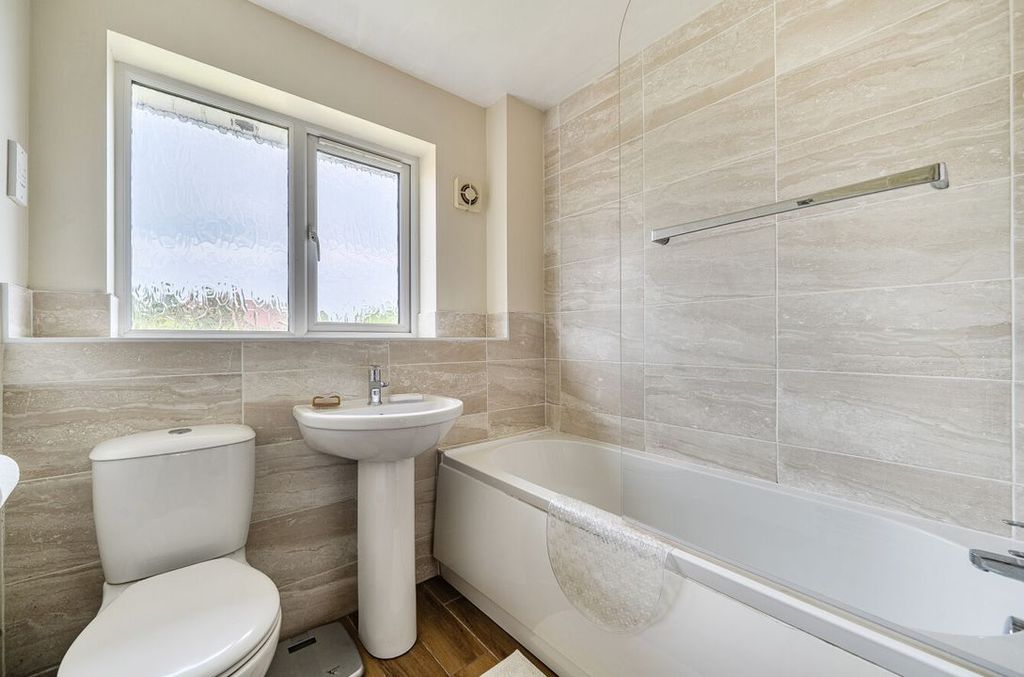 Property photo 3 of 11 14665455