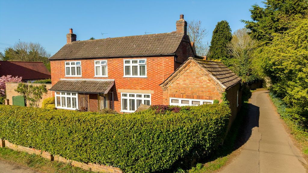 Property photo 1 of 33