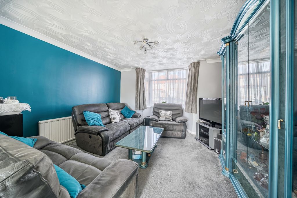 Property photo 2 of 20 1371820-1-68Fb7Fb...