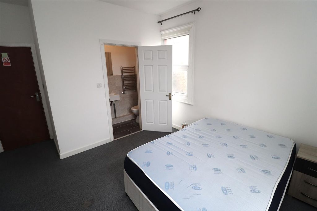Property photo 1 of 11 Img_1662.Jpg