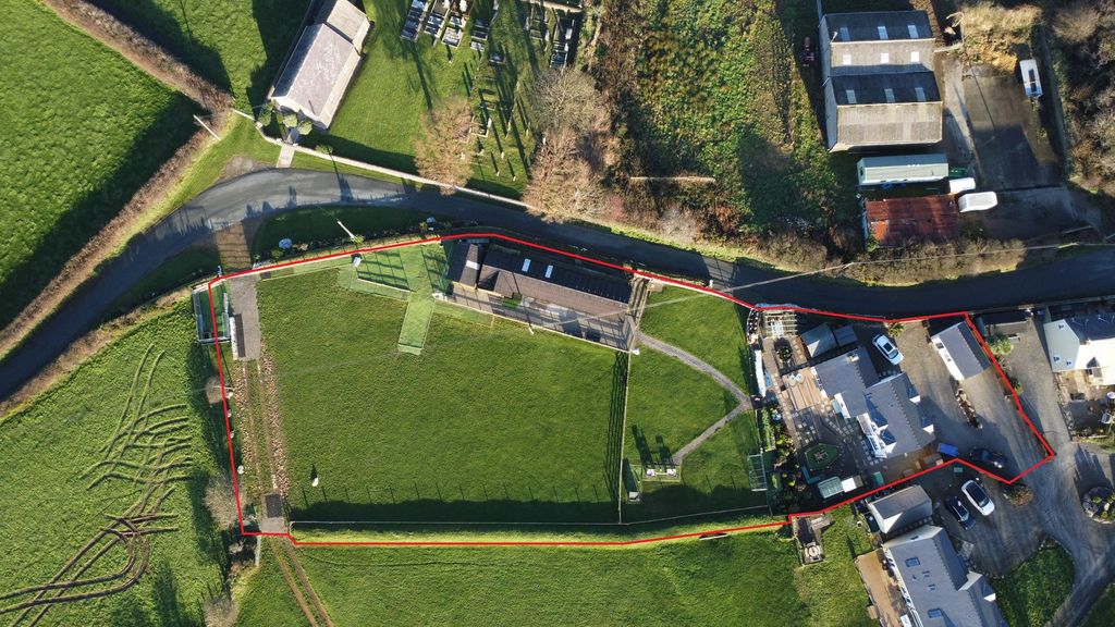 Property photo 2 of 43