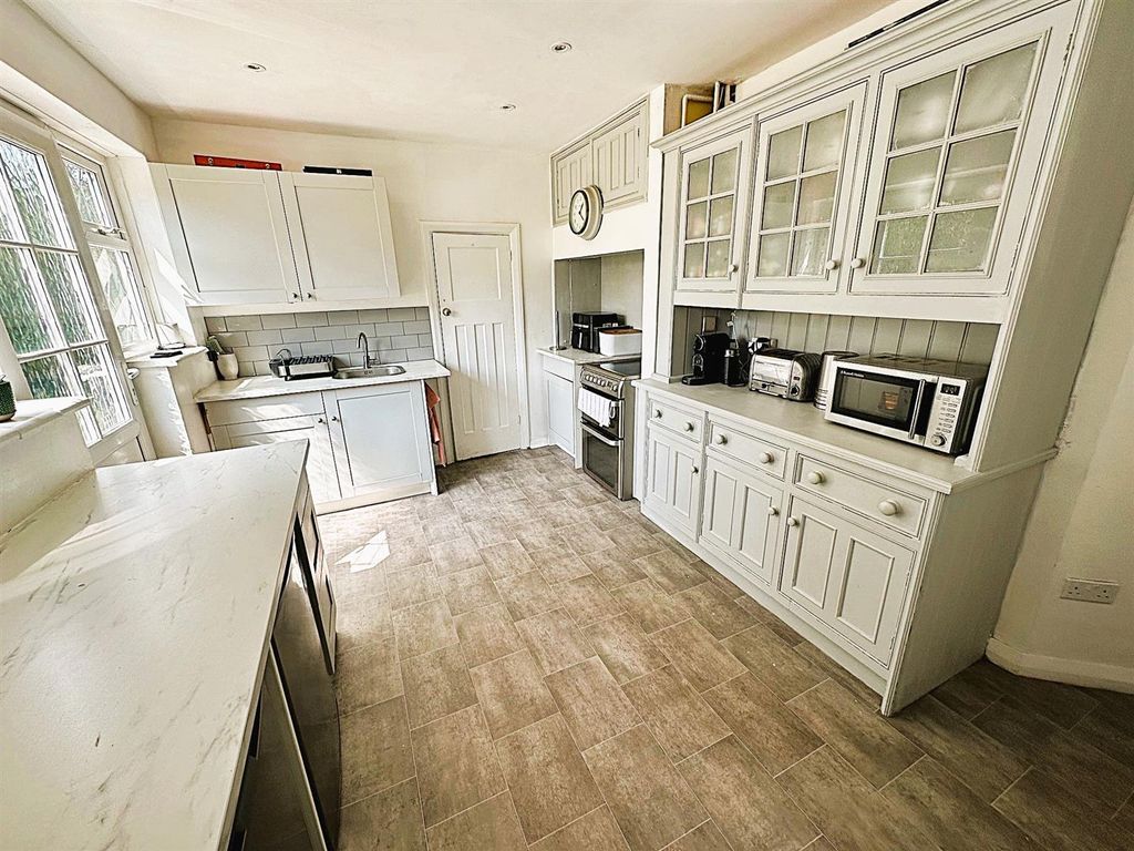 Property photo 3 of 12 9.Jpg