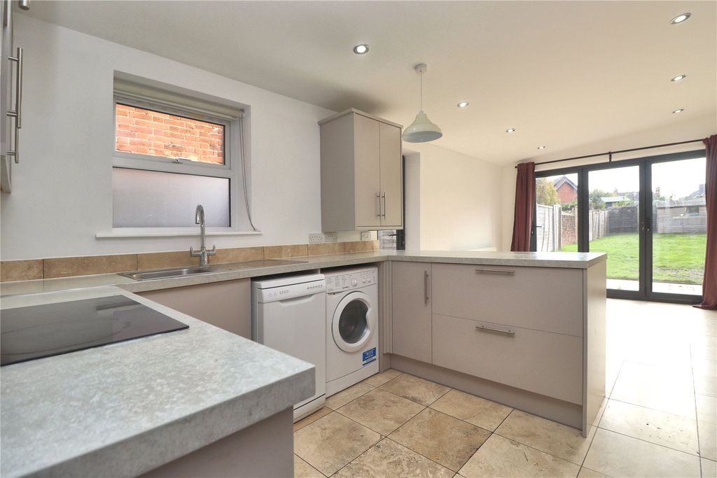 Property photo 2 of 13 Picture No. 26