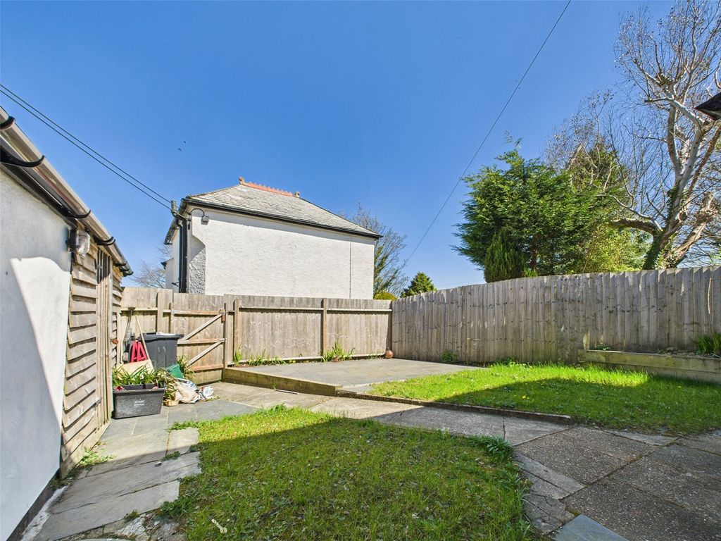 Property photo 2 of 14 Picture No. 27