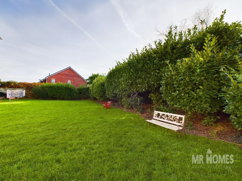 Property photo 3 of 16 Photo 6