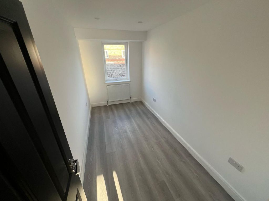 Property photo 2 of 24 Gallery