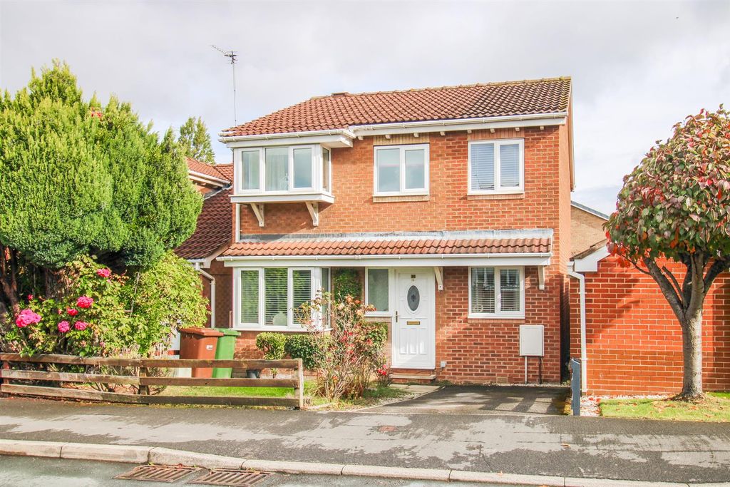 Property photo 1 of 18
