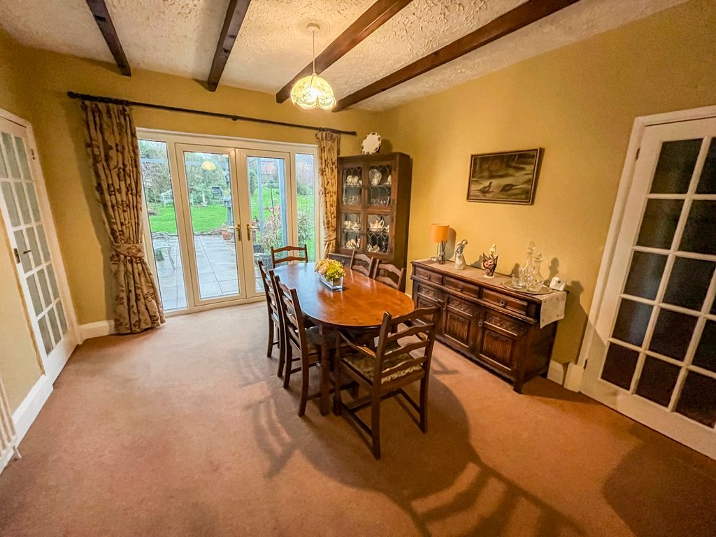 Property photo 3 of 17 Lounge/Diner