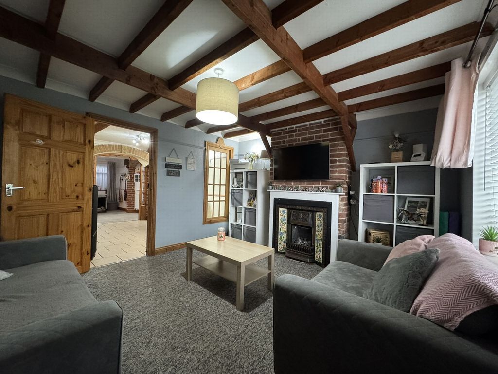 Property photo 2 of 15 Photo 5