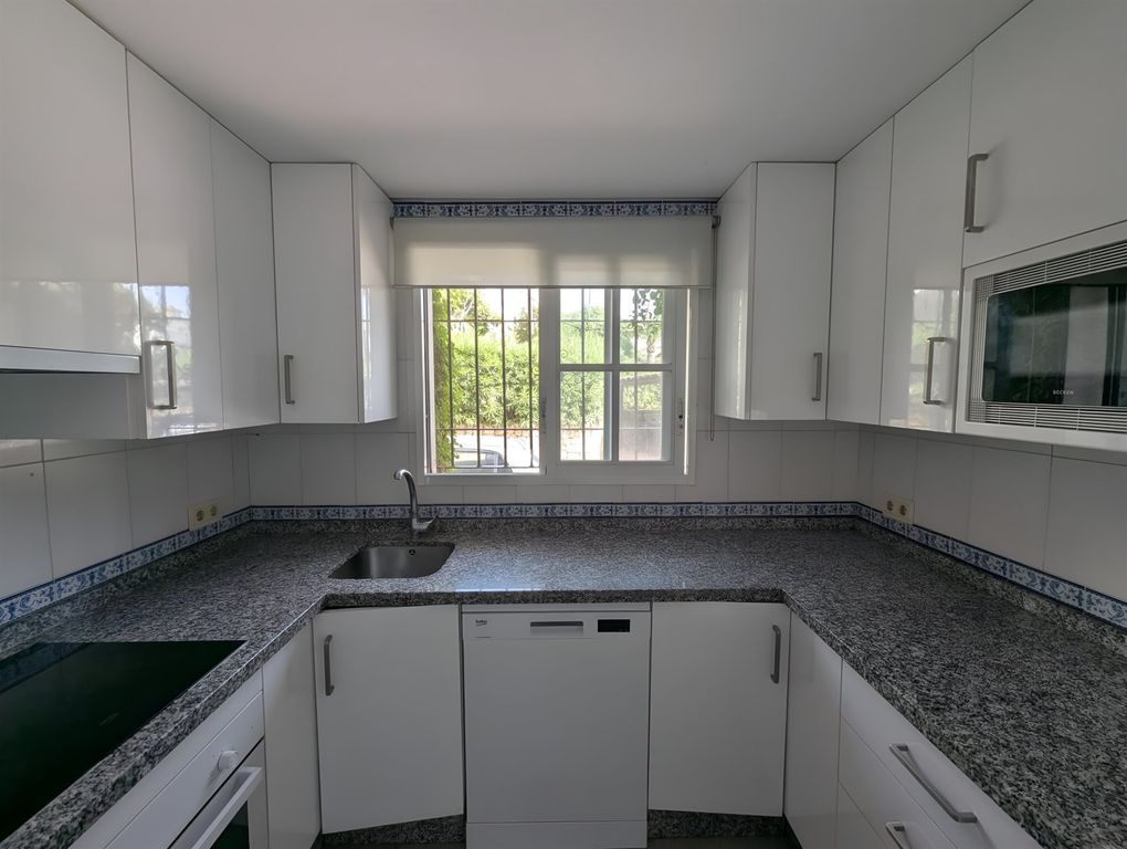 Property photo 3 of 29