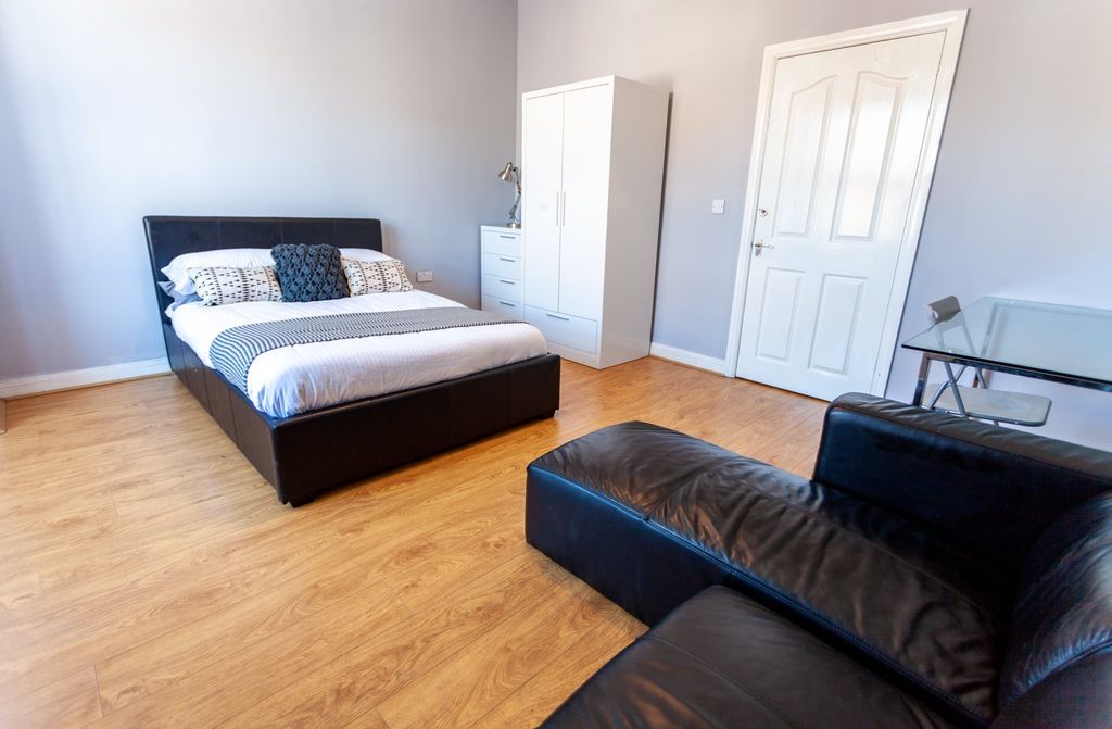 Property photo 1 of 6 Img_1274