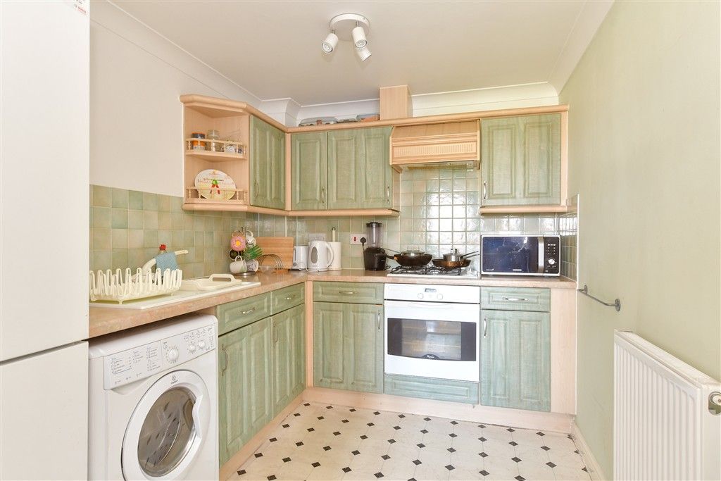 Property photo 3 of 13 Kitchen