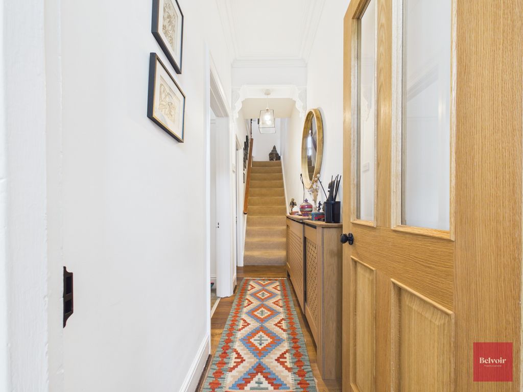 Property photo 2 of 25