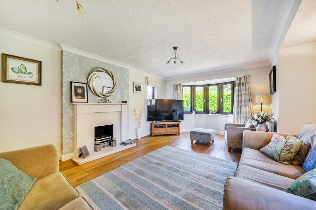 Property photo 2 of 17 Picture No. 36