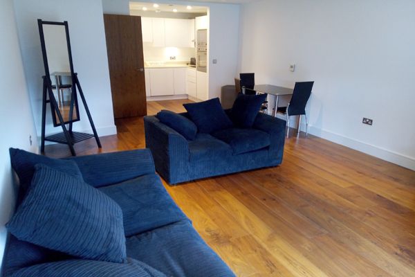 Property photo 2 of 9