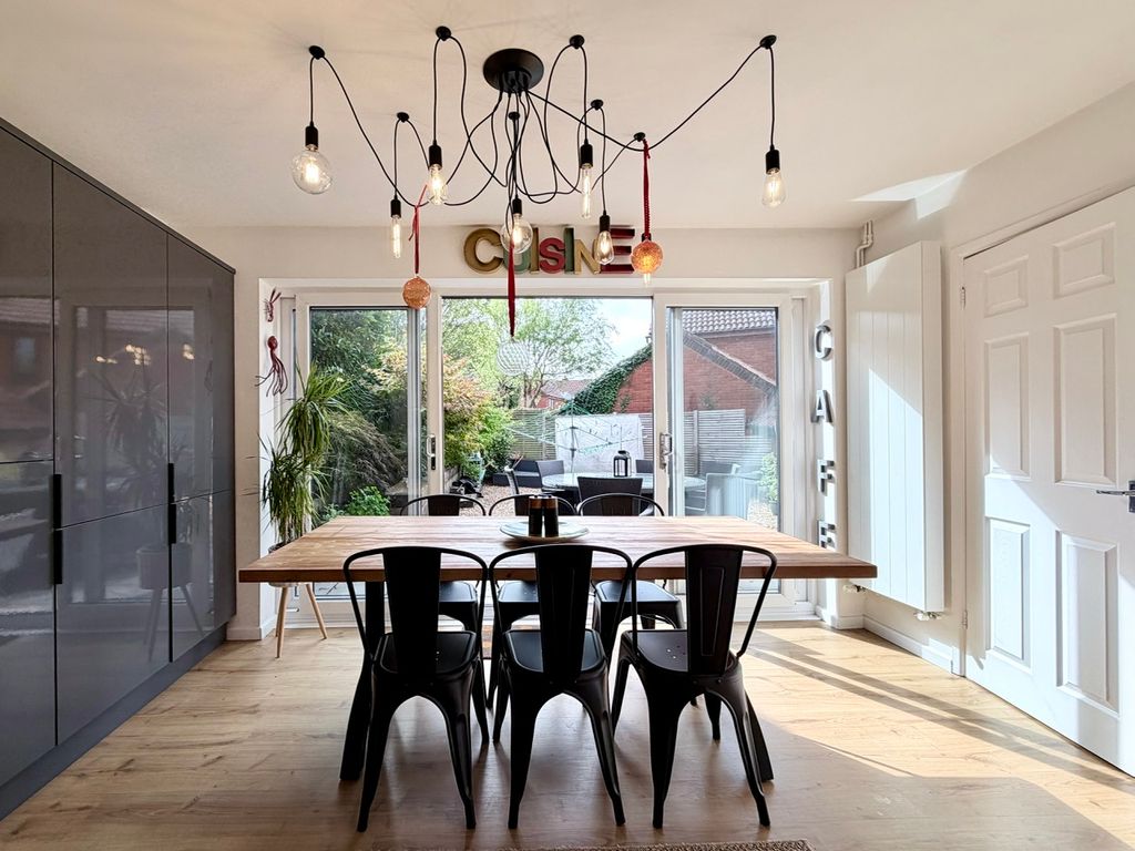 Property photo 3 of 15 Open Plan Kitchen