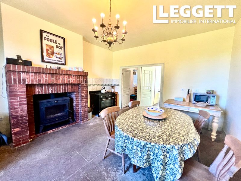 Property photo 3 of 10