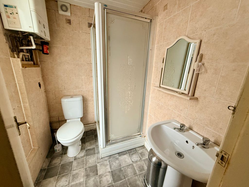 Property photo 1 of 4