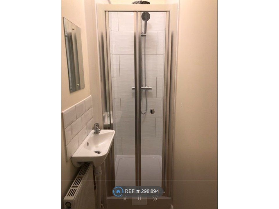 Property photo 2 of 8 New Shower Room 1