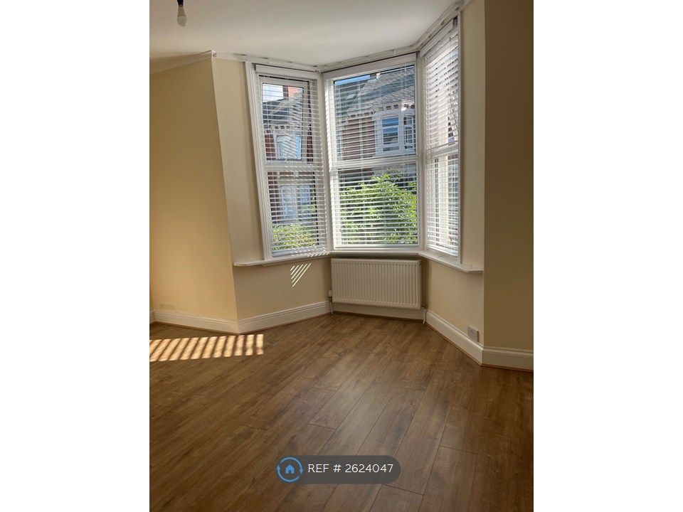 Property photo 2 of 6