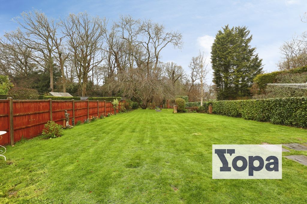 Property photo 2 of 24 Yopa-23
