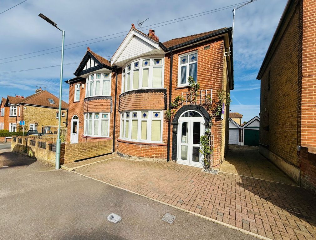 Property photo 1 of 19 4695641