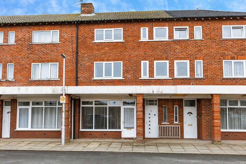 Property photo 1 of 25 Picture No. 28