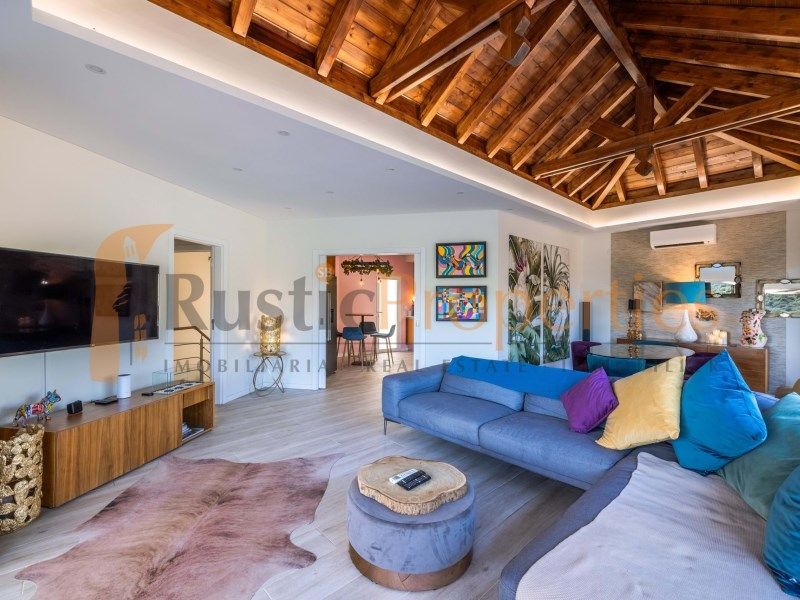 Property photo 2 of 26