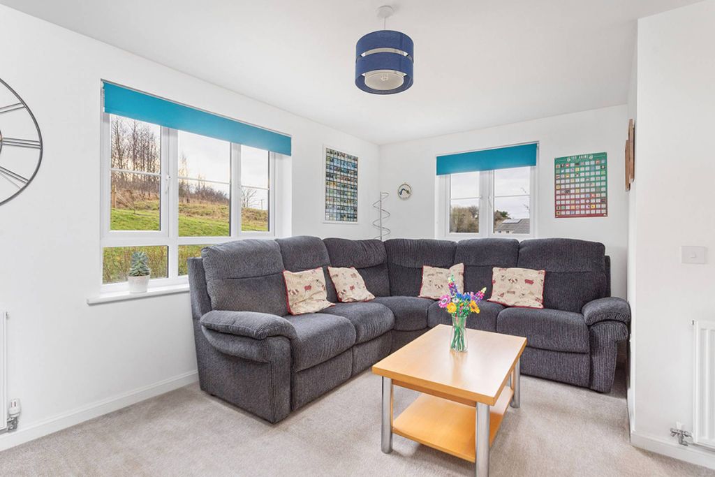 Property photo 3 of 21