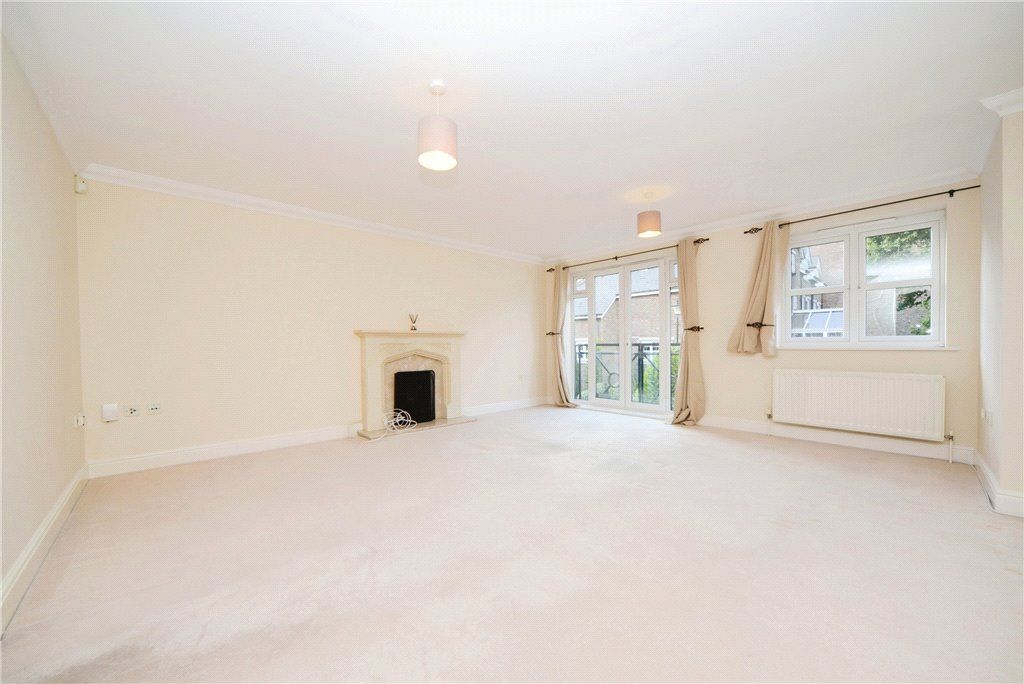 Property photo 3 of 21 Reception Room