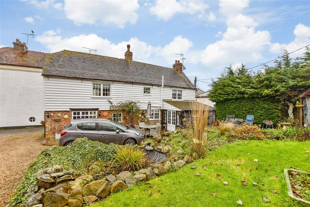 Property photo 1 of 9 External (Brochure)