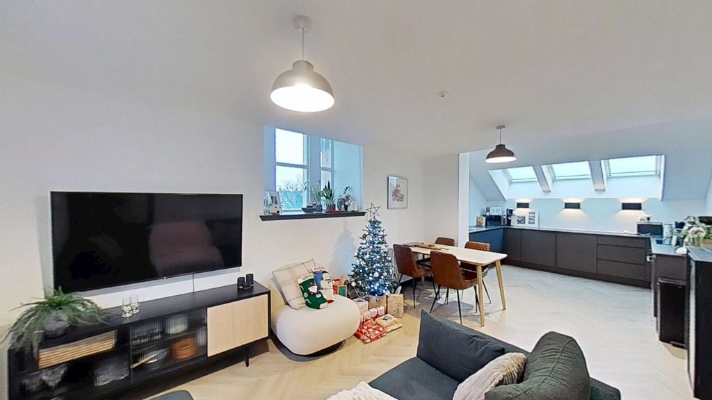 Property photo 2 of 25 Photo 2