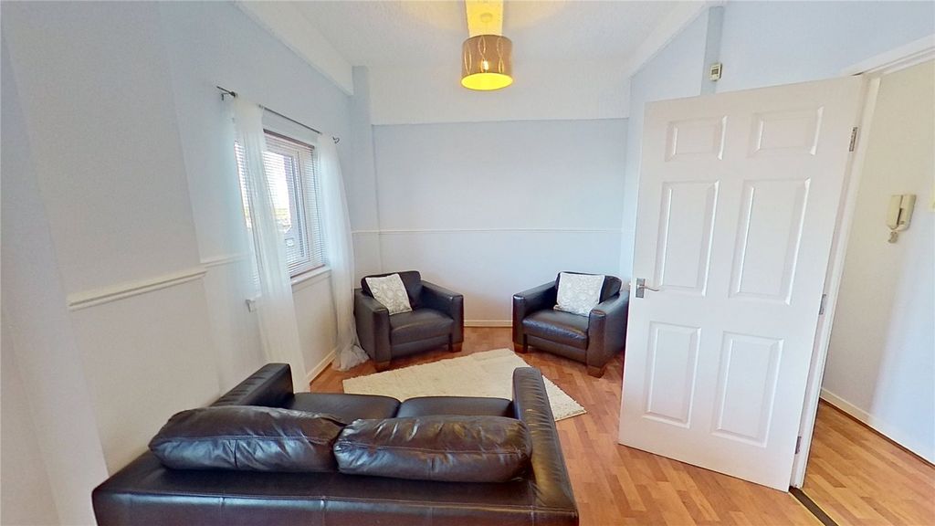 Property photo 1 of 15 Picture No. 10