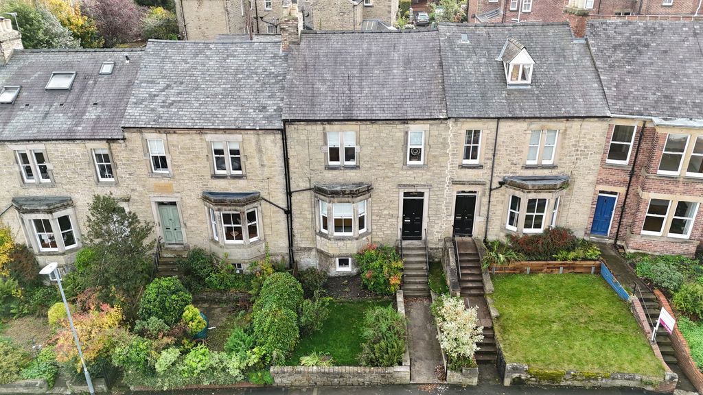 Property photo 1 of 28