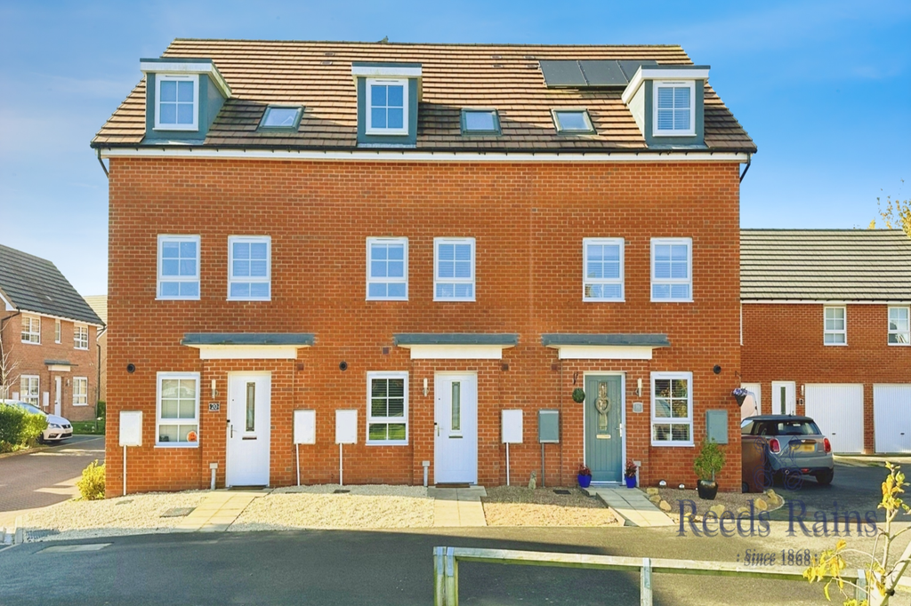 Property photo 1 of 14 Front