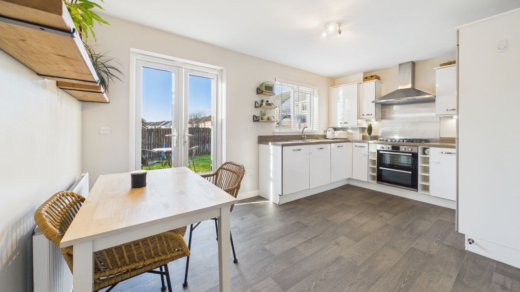 Property photo 3 of 22 Photo 1