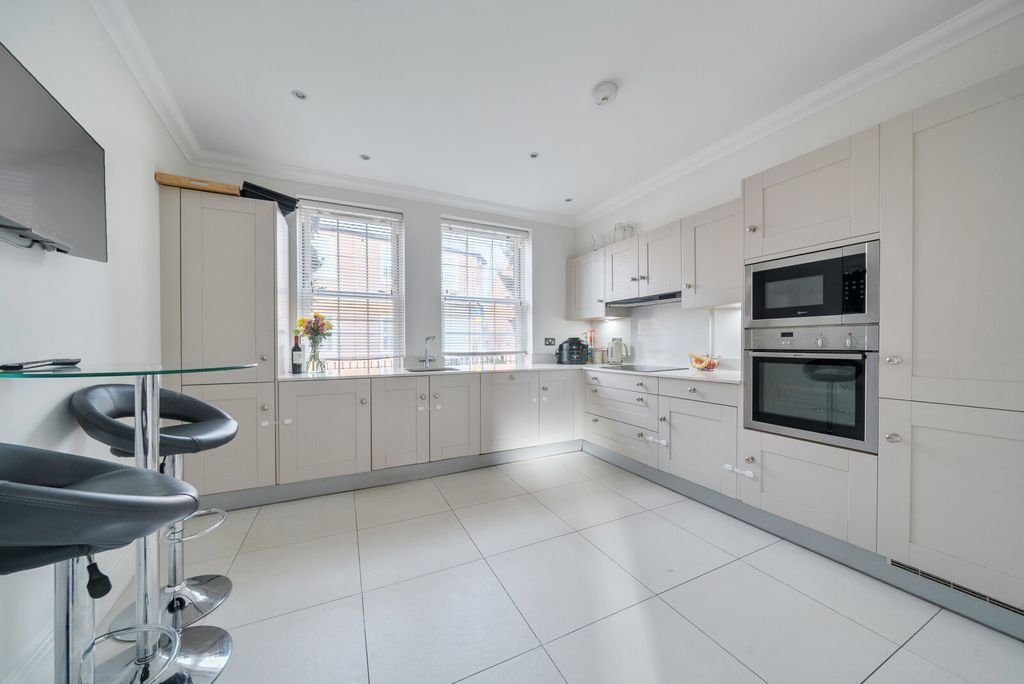 Property photo 2 of 21 1399955-16-6973c4...