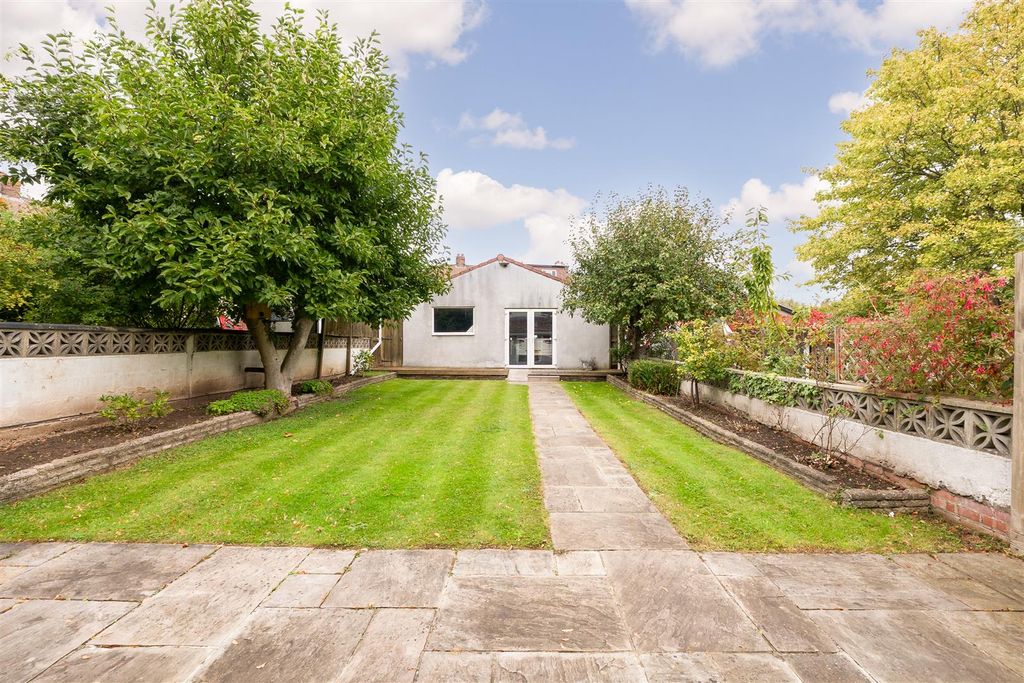 Property photo 2 of 33 629-Muller-Road-Bs5-6Xp-10.Jpg