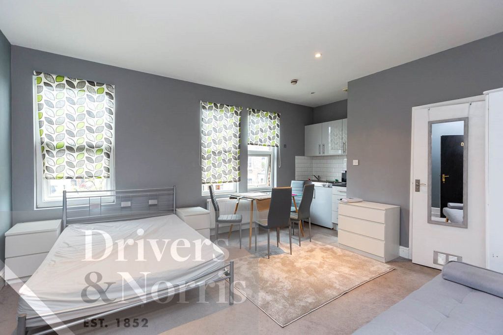 Property photo 2 of 9 Picture No. 14