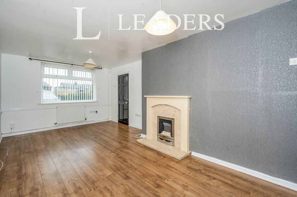 Property photo 3 of 11 34620149-F1E8-Ed11-8