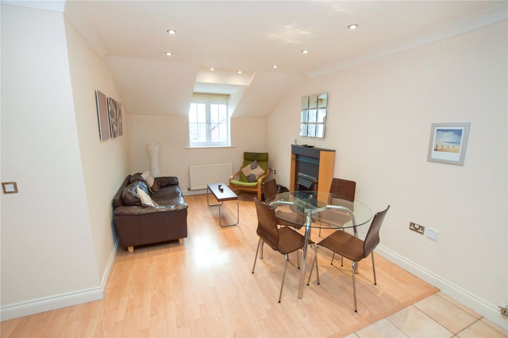 Property photo 3 of 12 Picture No. 03